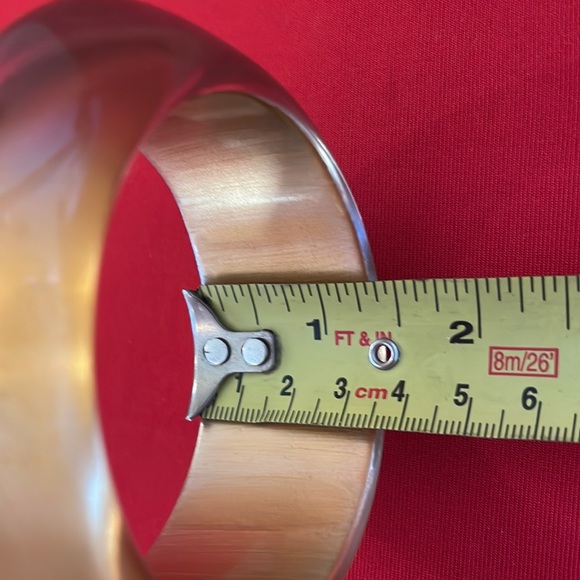 🌷CHRISTINA DEFALCO RESIN BANGLE - Picture 7 of 8